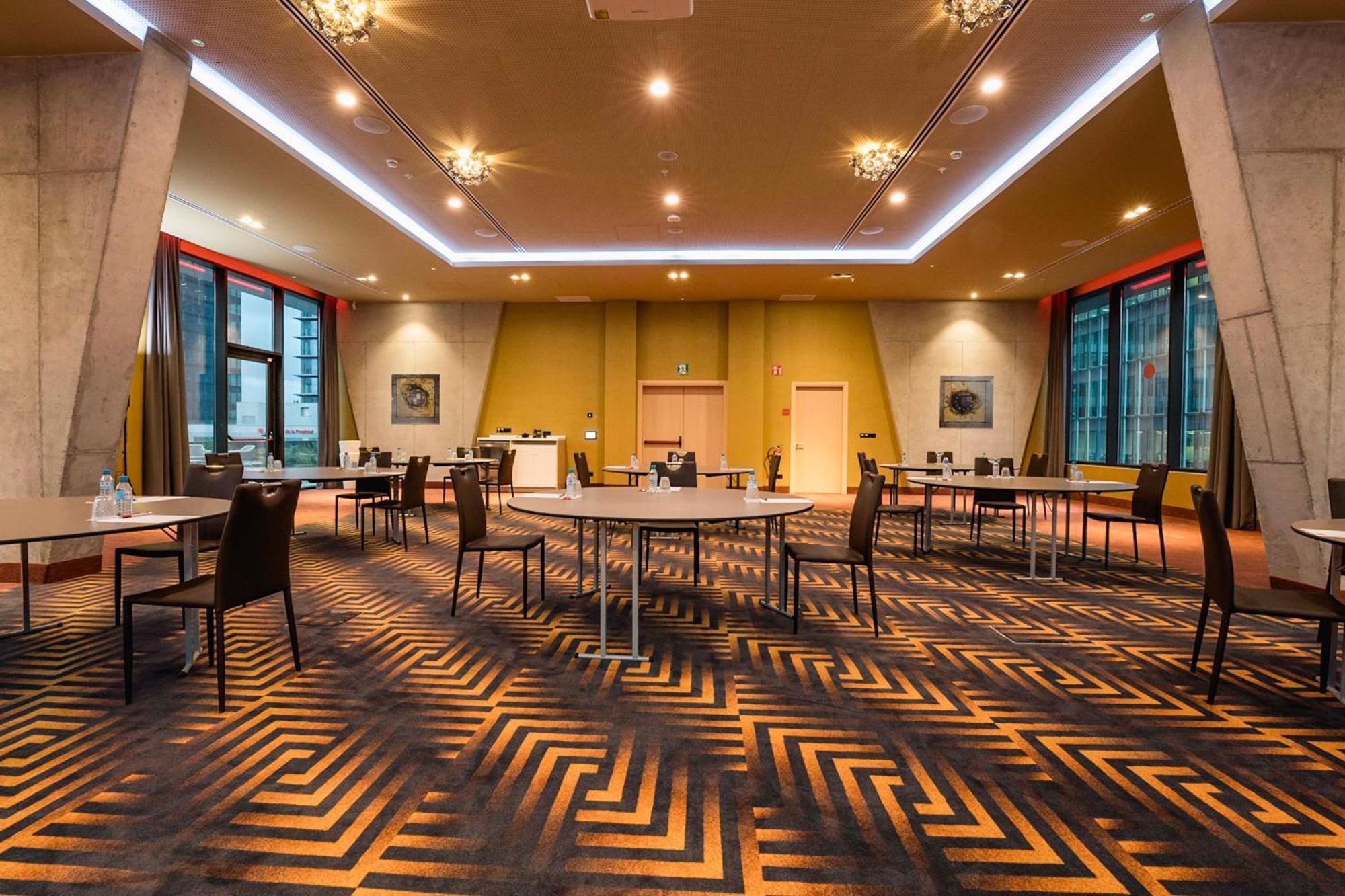 Leonardo Royal Hotel Barcelona Fira エクステリア 写真