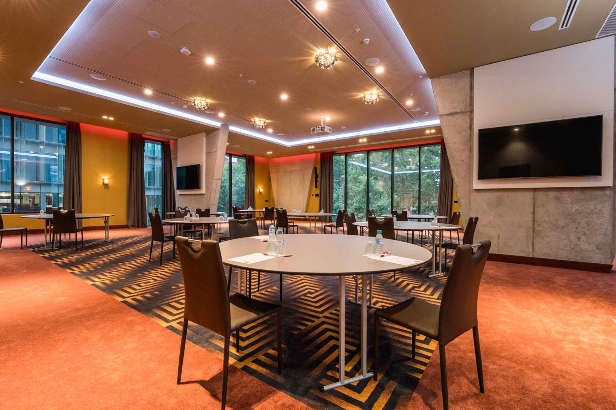 Leonardo Royal Hotel Barcelona Fira エクステリア 写真