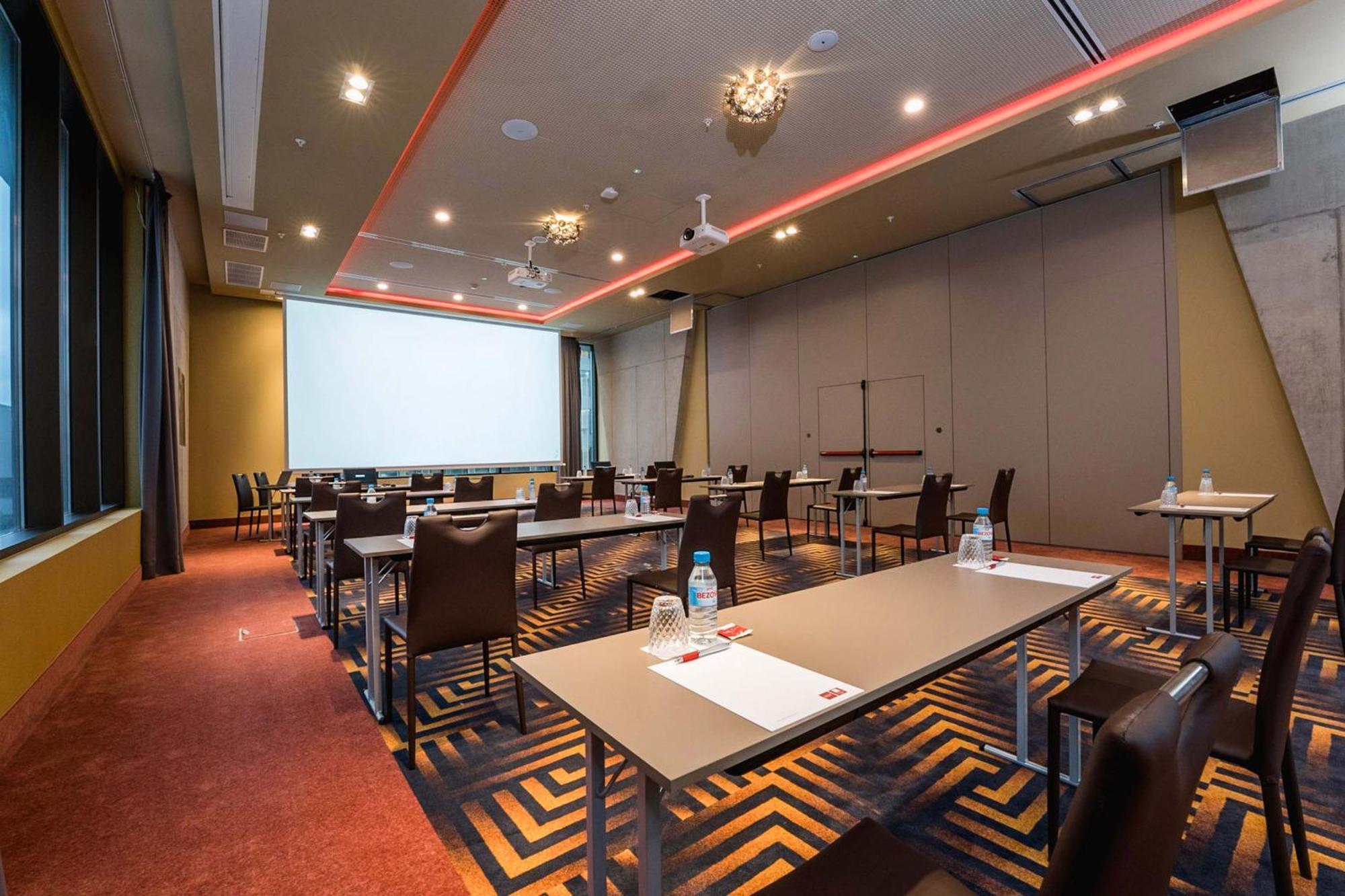 Leonardo Royal Hotel Barcelona Fira エクステリア 写真